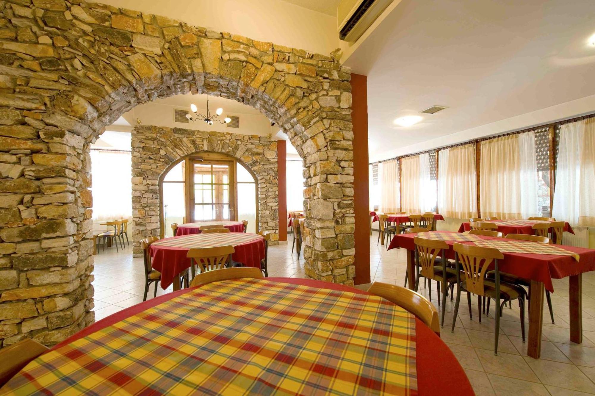 Lydia Hotel Krinidhes Ngoại thất bức ảnh