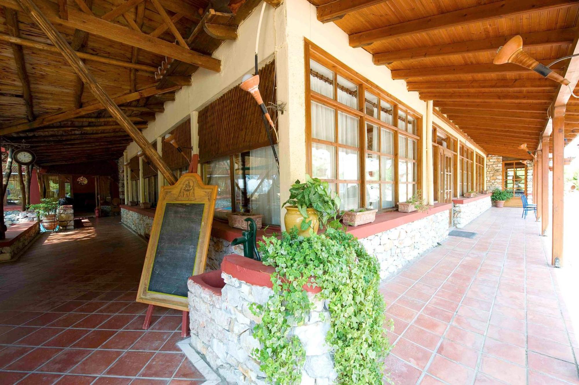 Lydia Hotel Krinidhes Ngoại thất bức ảnh