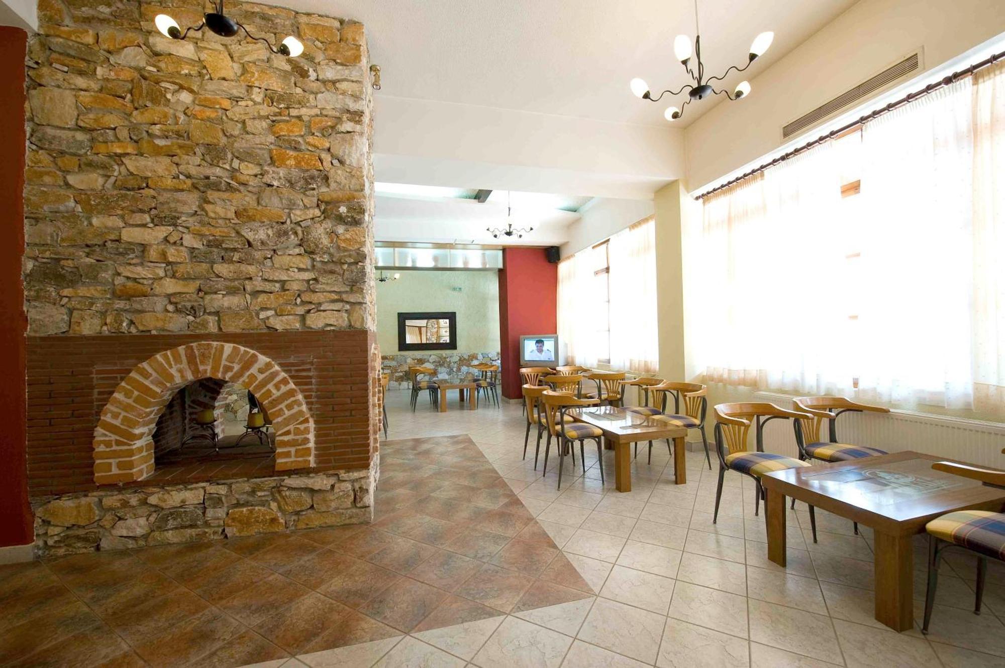 Lydia Hotel Krinidhes Ngoại thất bức ảnh