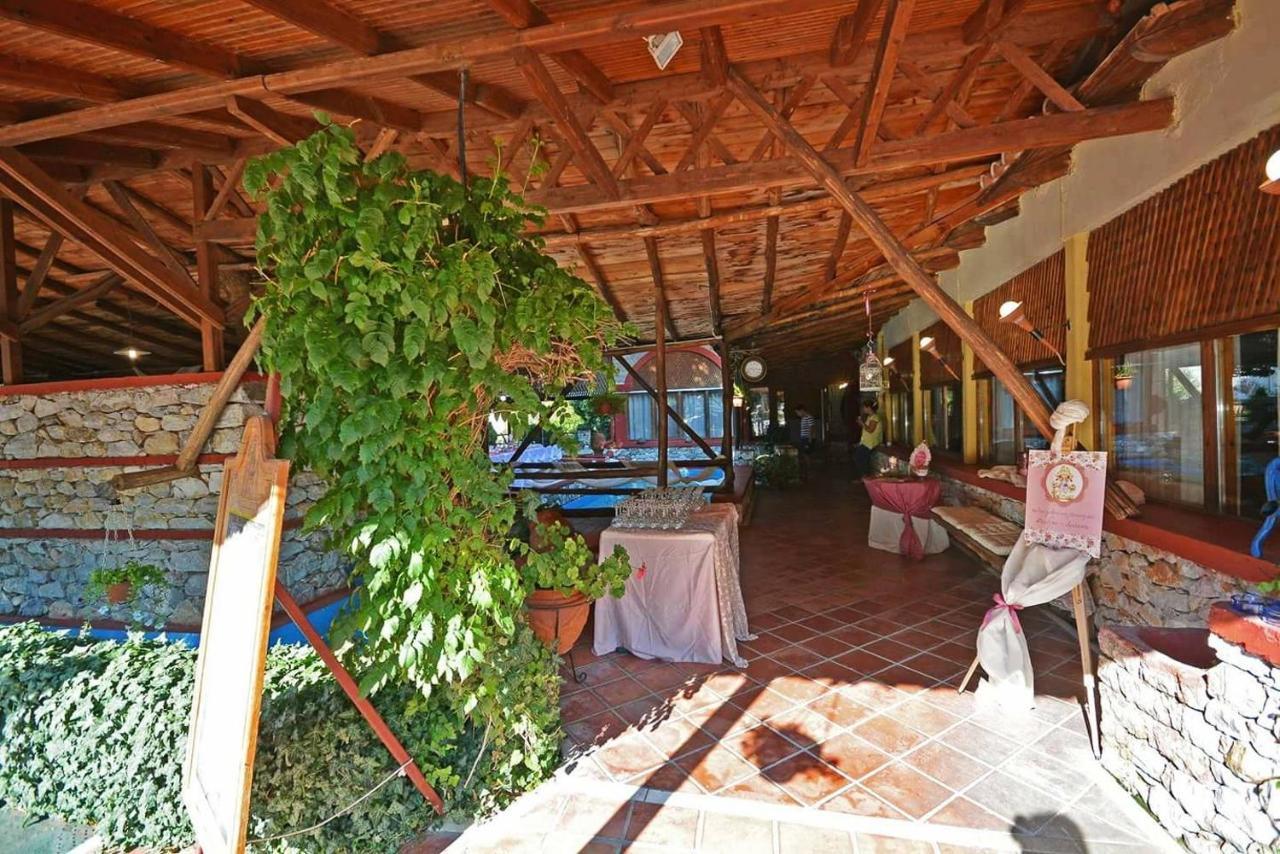 Lydia Hotel Krinidhes Ngoại thất bức ảnh